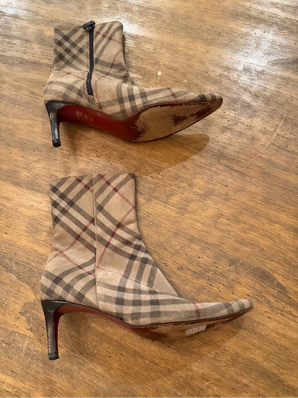 Vintage Burberry NOVA signature boots 39 Italy Red Sole